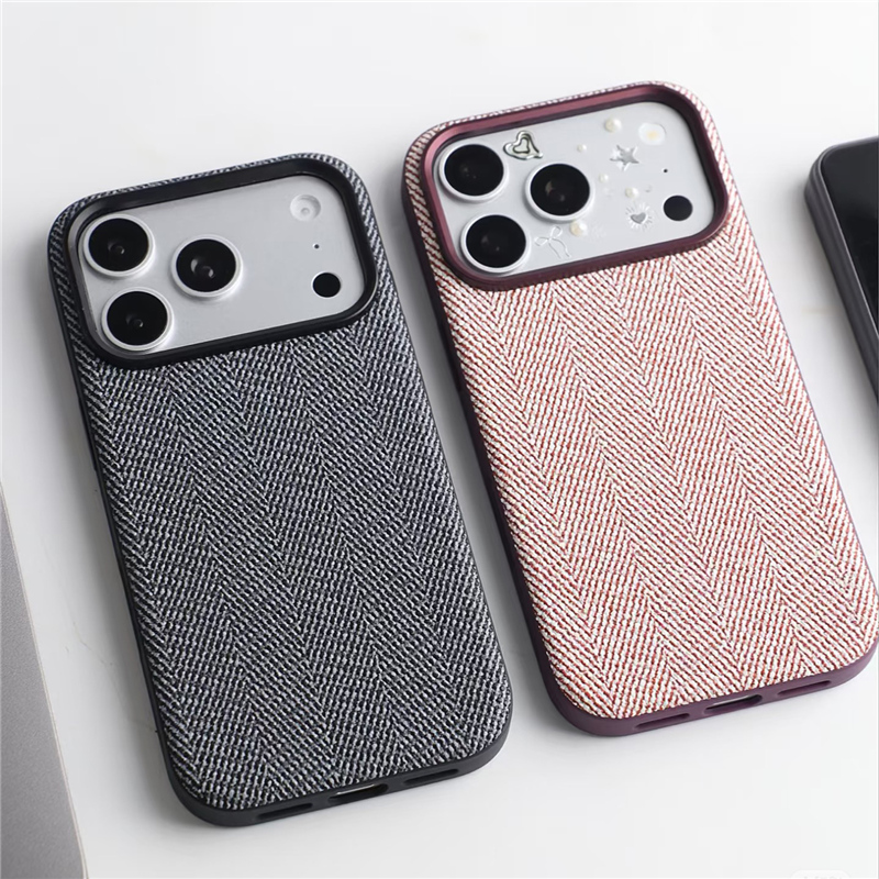 Tech Accessories Hard Case - เคสโทรศัพท์แบบแข็งลายด้าน ผลิตจากผ้าแคนวาสทอแบบหรูหรา รองรับ MagSafe สำหรับ iPhone